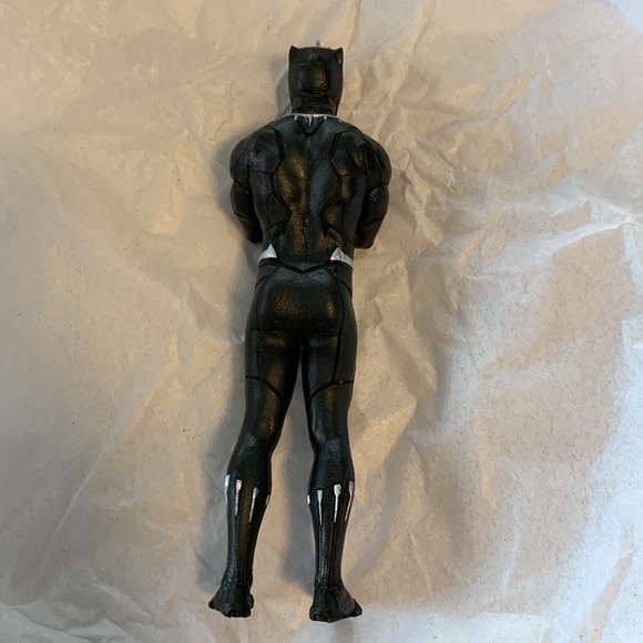 Hallmark Keepsake Ornament - Disney Marvel Black Panther - Picture 3 of 5